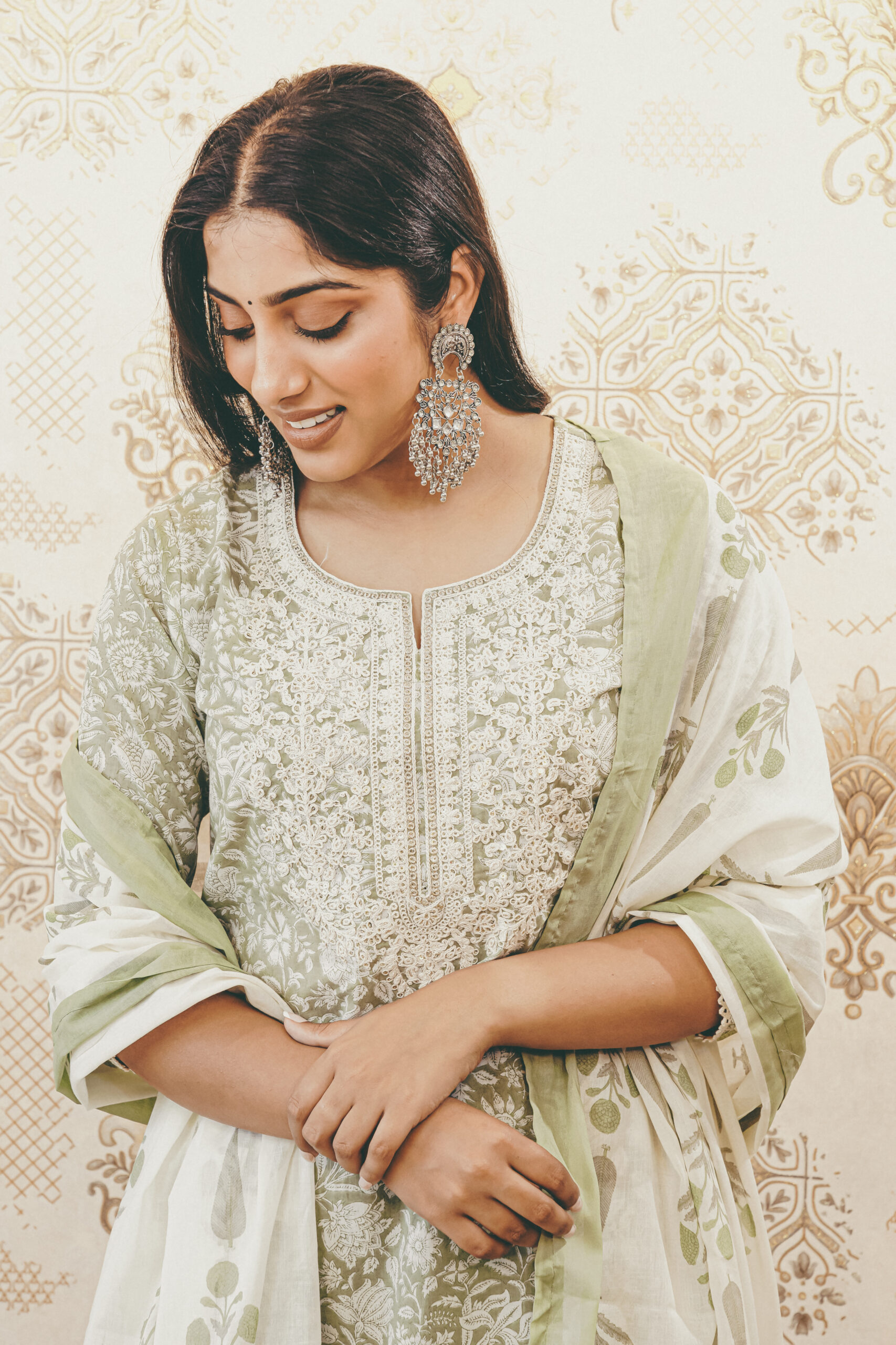 Verdant Elegance Cotton Suit - Image 4
