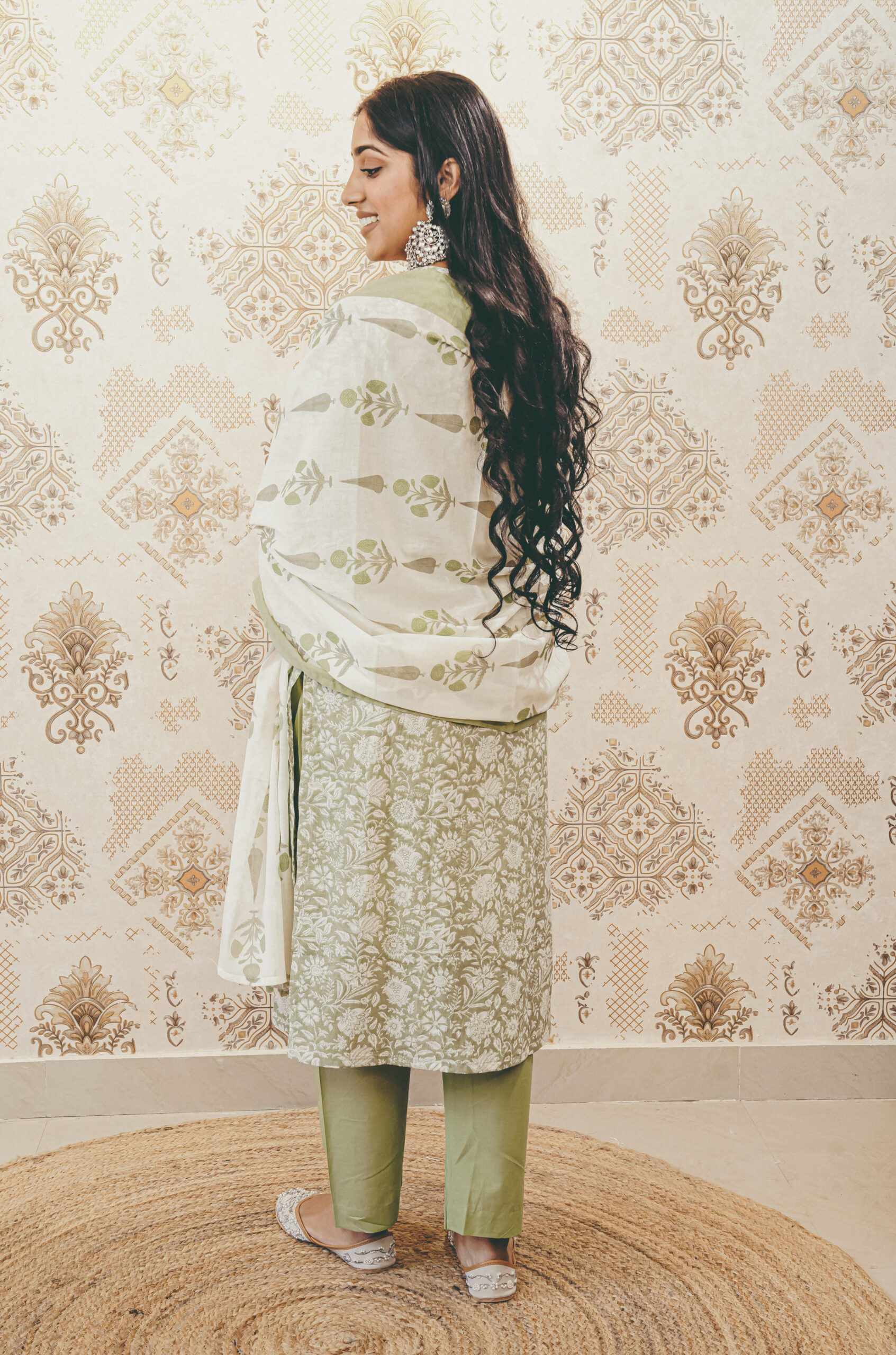 Verdant Elegance Cotton Suit - Image 5