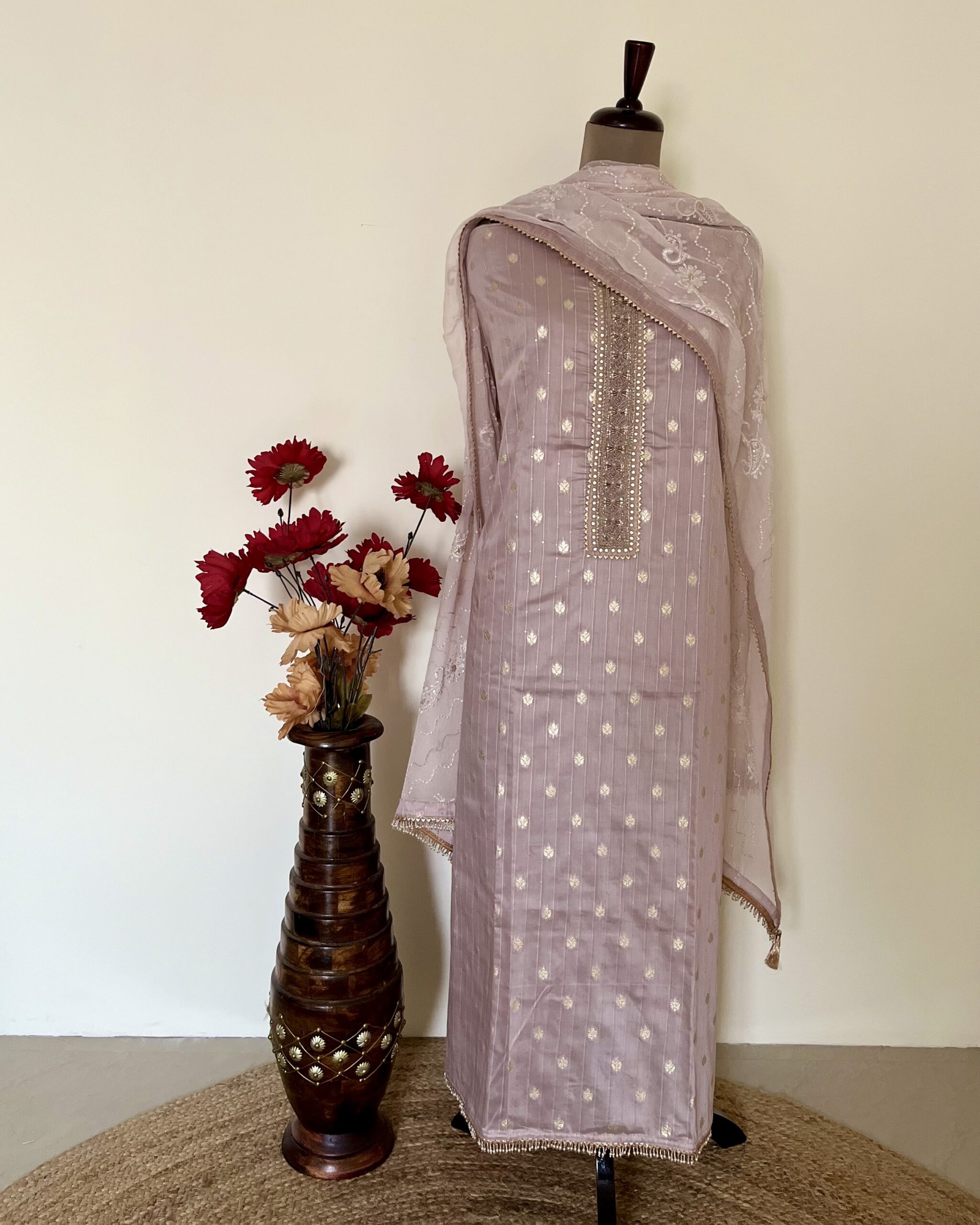 Chanderi Unstitched Suit with Dupatta - Mauve - Image 3